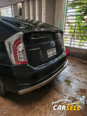 TOYOTA PRIUS 2014