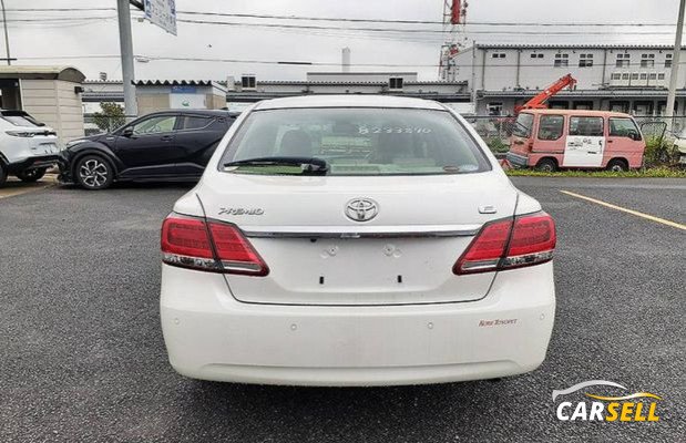 TOYOTA PREMIO 2018 PEARL