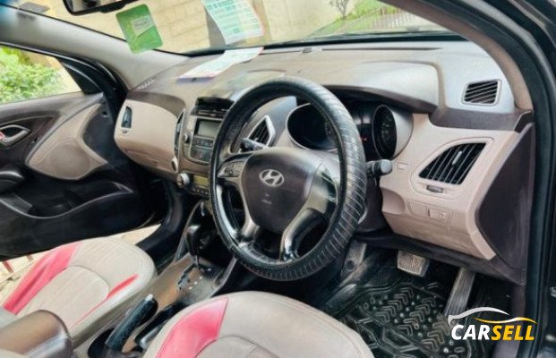 Hyundai Tucson Sunroof 2012 (Used Car)