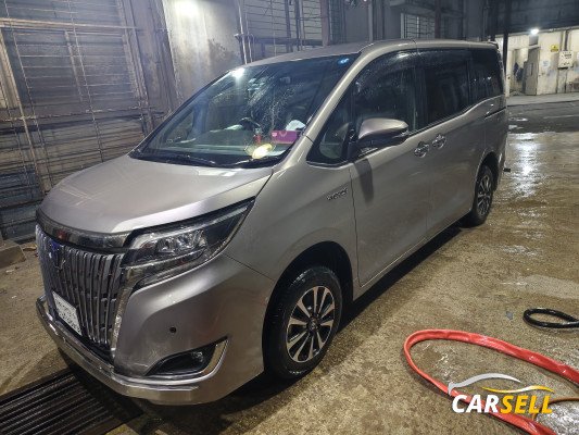 Toyota Esquire Hybrid 2017 – our family using car For Sale