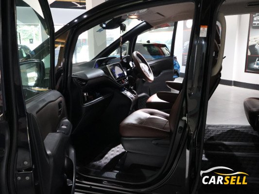 Toyota Noah 2018 Used Car Best Price