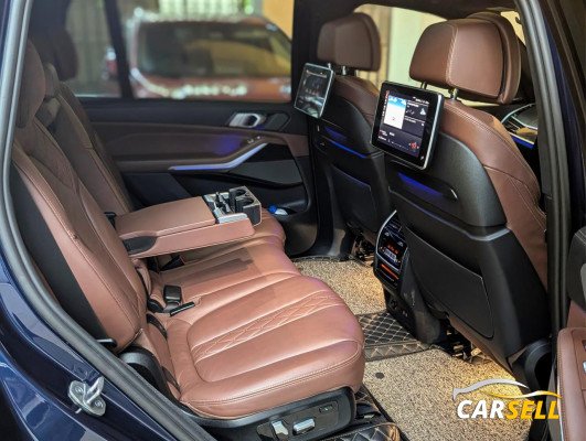 BMW X7 Plug-in Hybrid