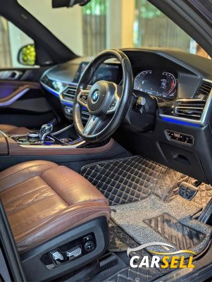 BMW X7 Plug-in Hybrid
