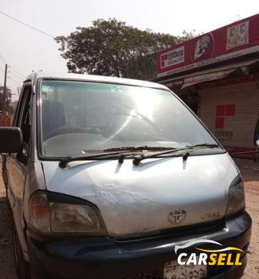 Toyota LiteAce KM 70 2003 Used Car Sale