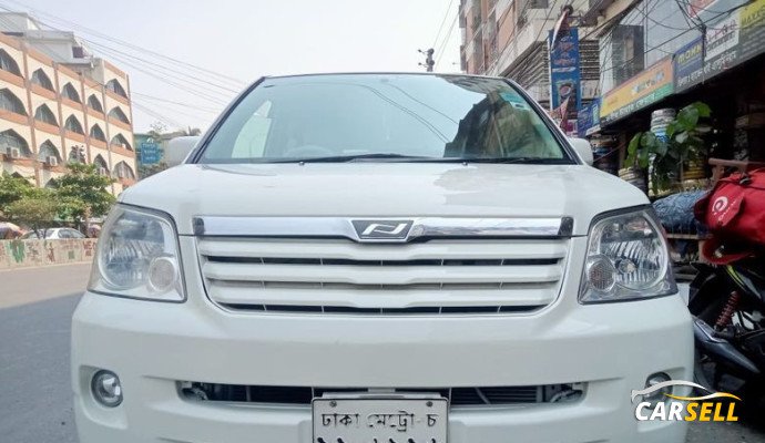 Toyota Noah X Edition 2002 Used Car