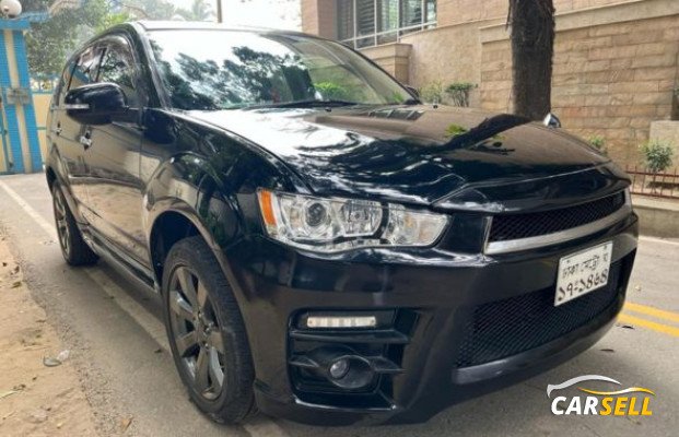 Mitsubishi Outlander Roadest 7 Seat Sunroof (Used Car)