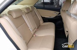 TOYOTA PREMIO 2018 PEARL
