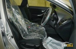 TOYOTA PREMIO 2017 SILVER