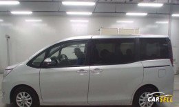 Toyota Noah X Push Start 2020 Reconditioned Car