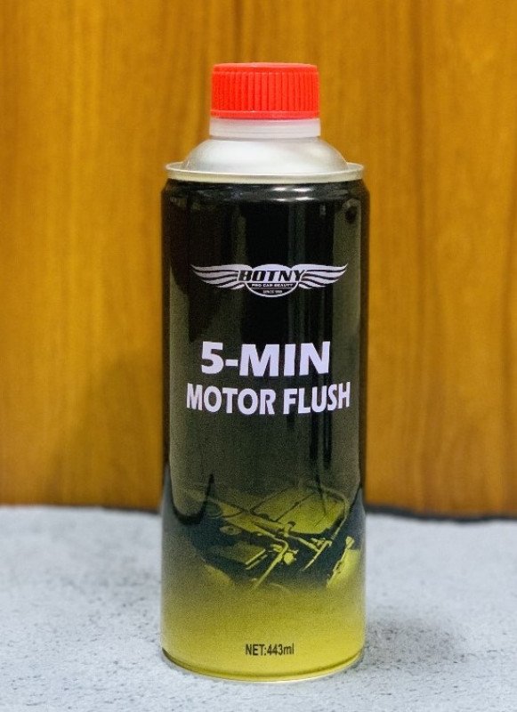 Botny 5-Min Motor Flush engine cleaner additive.